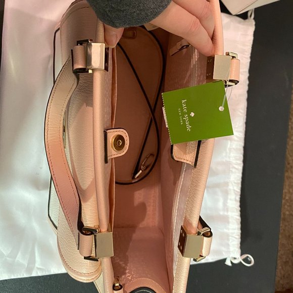 NEW!!! Kate Spade Leather Crossbody Handbag - Picture 2 of 2